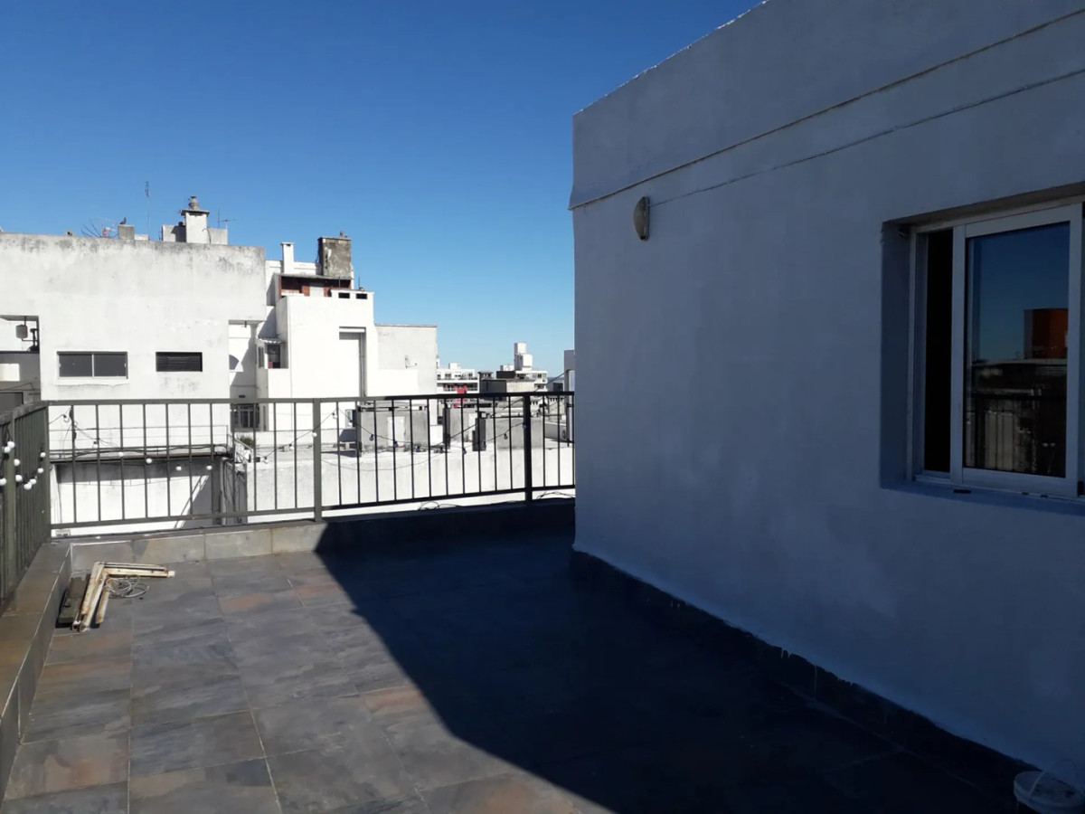 Alquiler Apartamento Penthouse 1 Dormitorio Centro Terraza · Foto 1