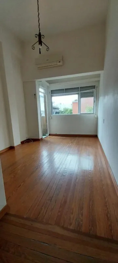 Alquiler Apartamento 2 Dormitorios Centro con balcon · Foto 1