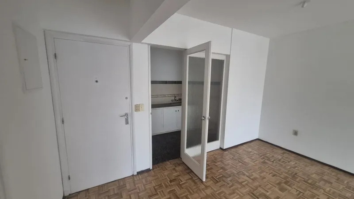 Alquiler Apartamento 1 Dormitorio Centro · Foto 10