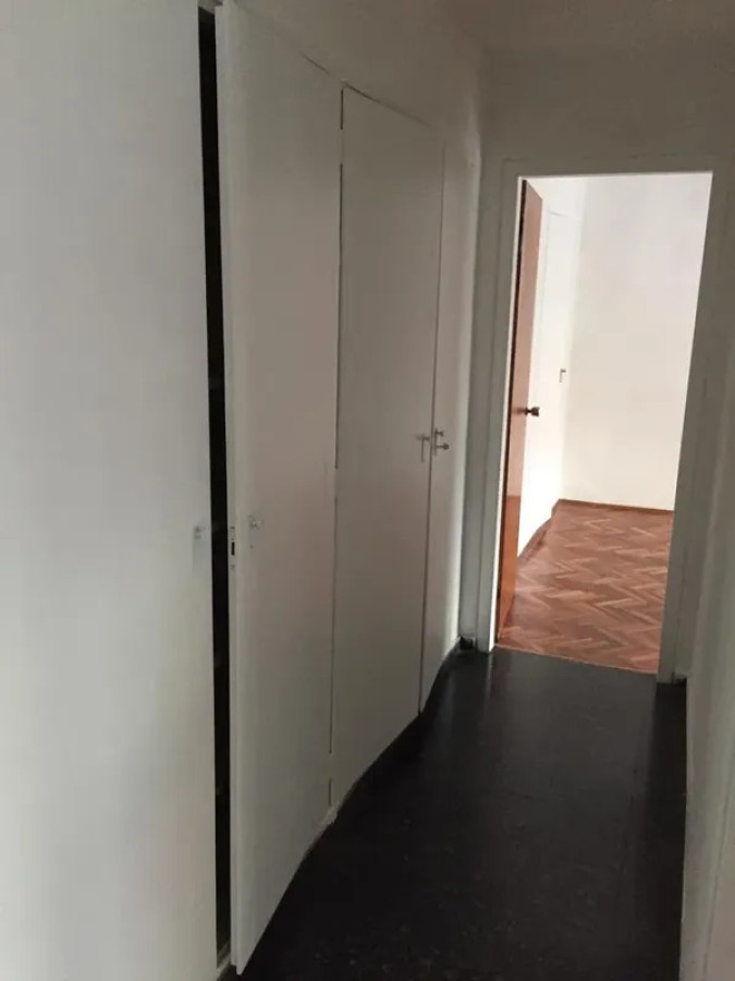 Alquiler Apartamento 3 Dormitorios Barrio Sur con balcon · Foto 9