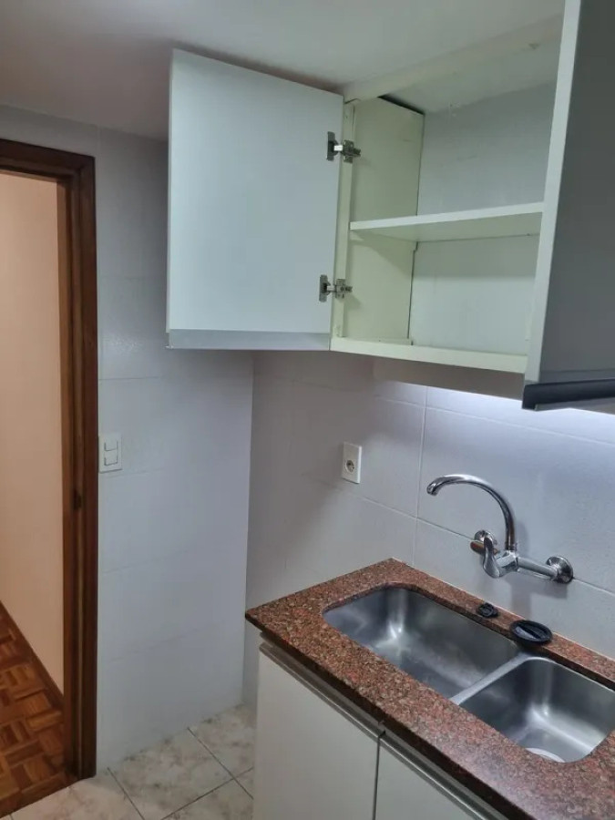 Alquiler Apartamento 1 Dormitorio Pocitos con balcon y garaje · Foto 5