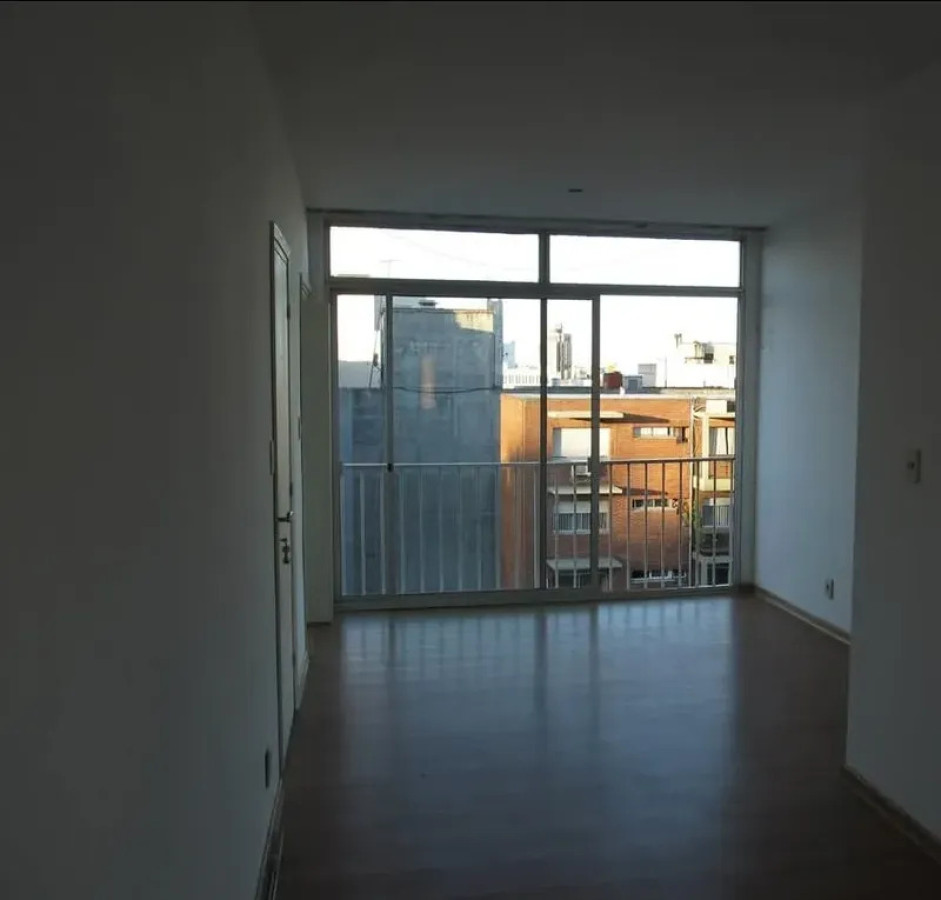 Alquiler Apartamento 2 Dormitorios Punta Carretas con cochera · Foto 1
