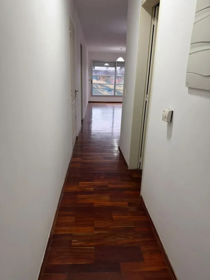 Alquiler Apartamento 2 Dormitorios Malvin terraza y garaje · Foto 3