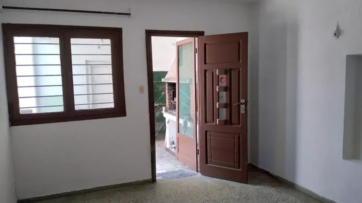 Alquiler Apartamento 1 Dormitorio Sayago patio y parrillero