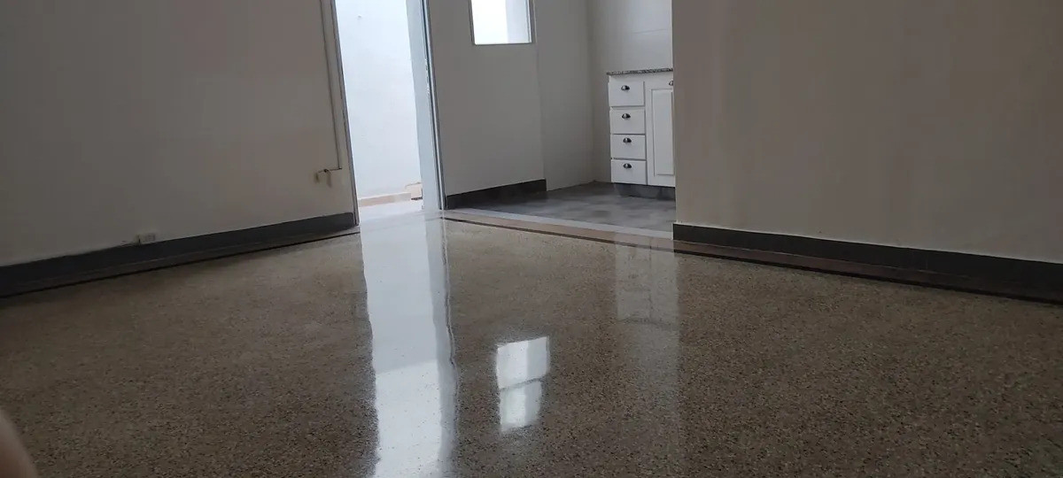 Alquiler Apartamento 1 Dormitorio Buceo con patio · Foto 1