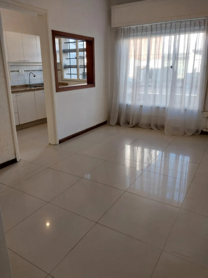 Alquiler Apartamento 2 Dormitorios La Blanqueada Cochera · Foto 1