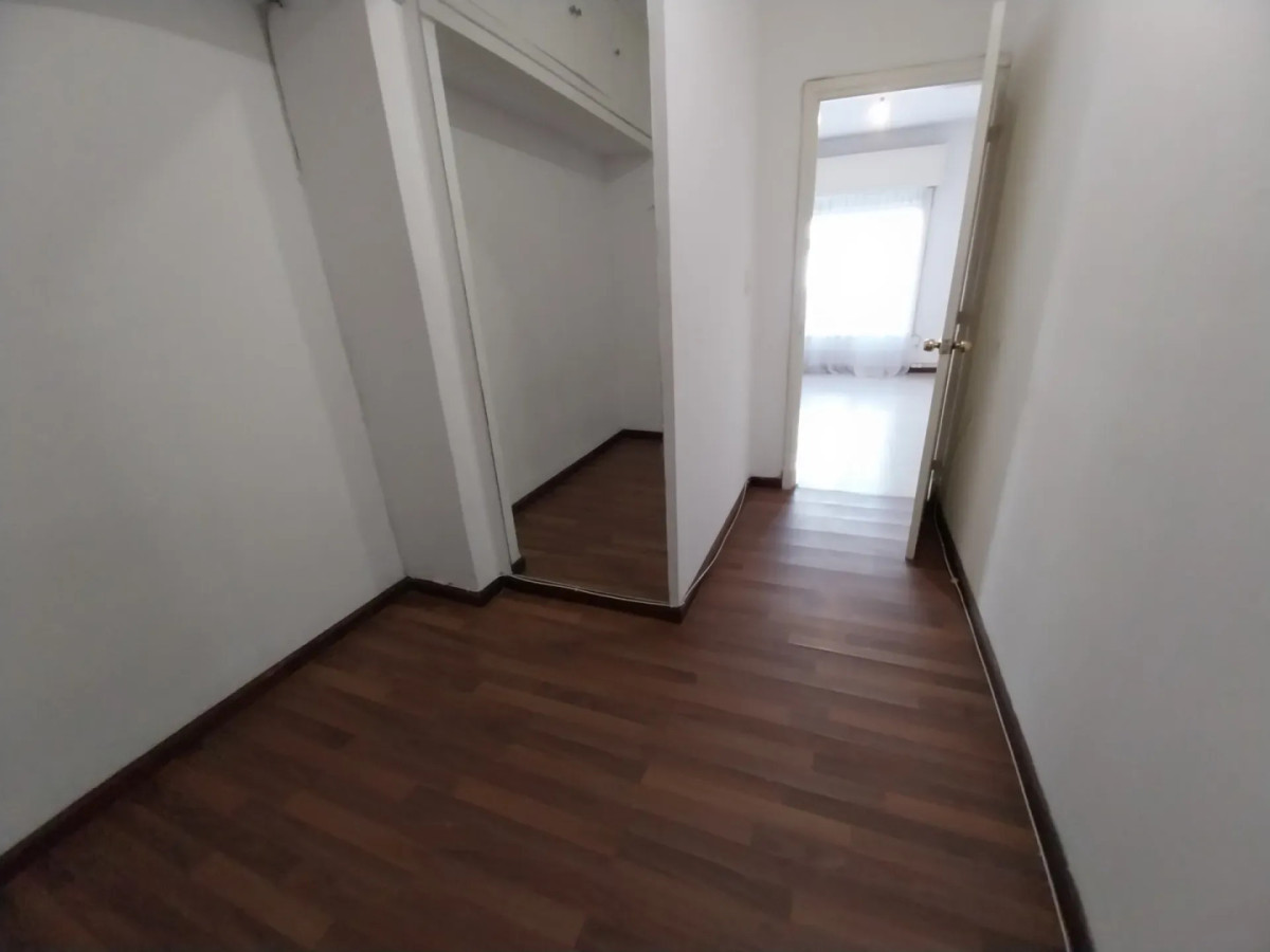 Alquiler Apartamento 2 Dormitorios La Blanqueada Cochera · Foto 8