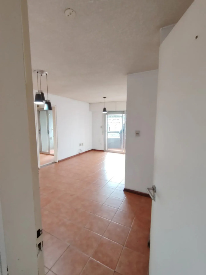 Alquiler Apartamento 2 Dormitorios Centro con Balcon · Foto 7