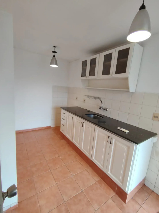 Alquiler Apartamento 2 Dormitorios Centro con Balcon · Foto 10