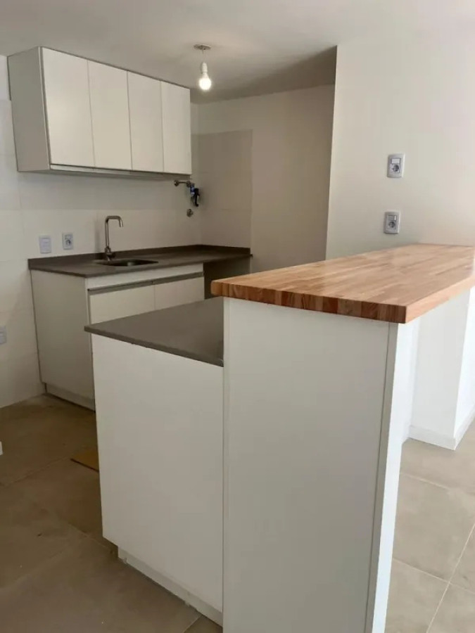 Alquiler Apartamento 1 Dormitorio Tres Cruces con cochera · Foto 6