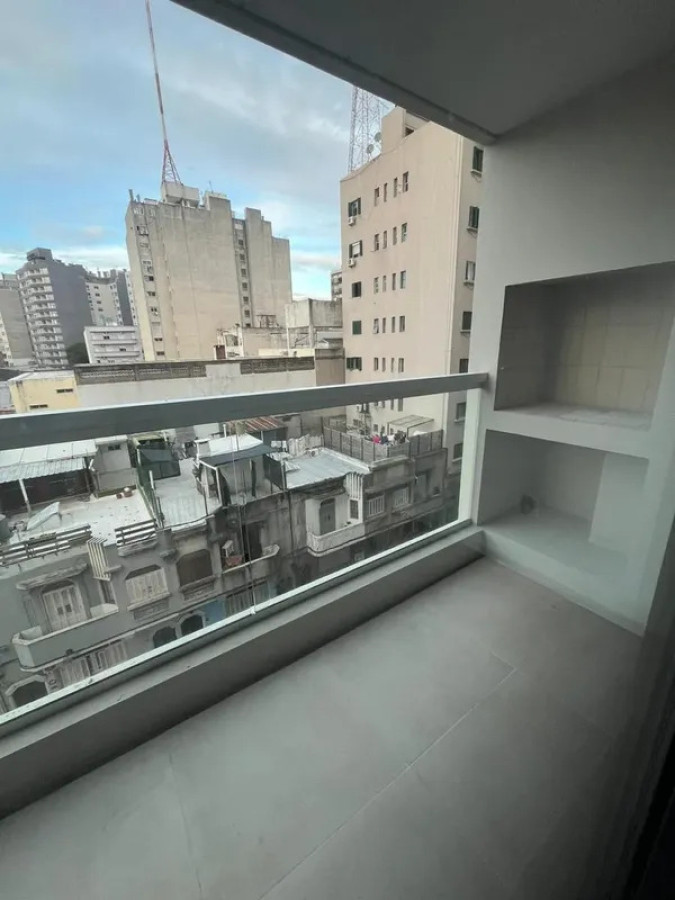 Alquiler Apartamento 1 Dormitorio Tres Cruces con cochera · Foto 1