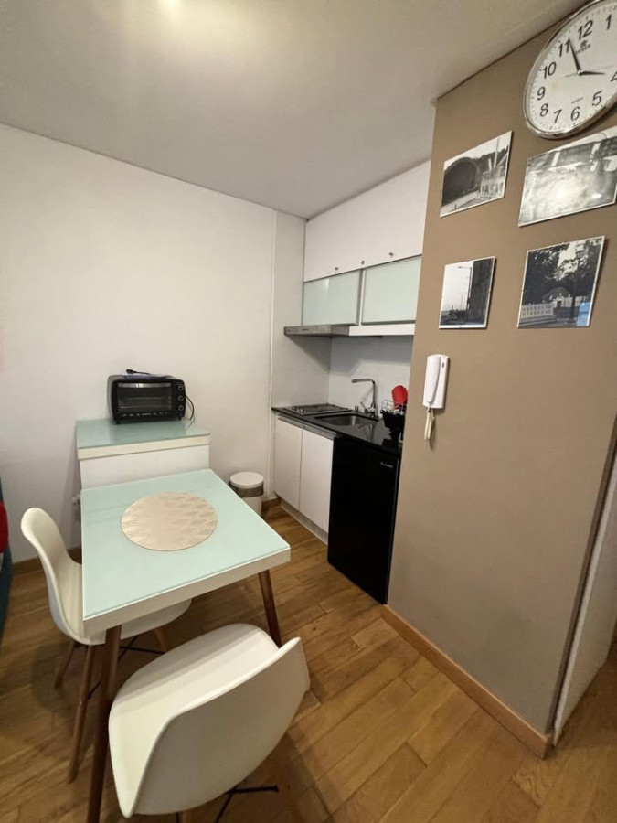 Alquiler Apartamento Amueblado Monoambiente Buceo con balcon · Foto 2