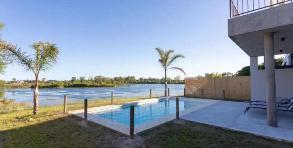 Alquiler o Venta Casa 2 Dormitorios Parque Miramar Cochera