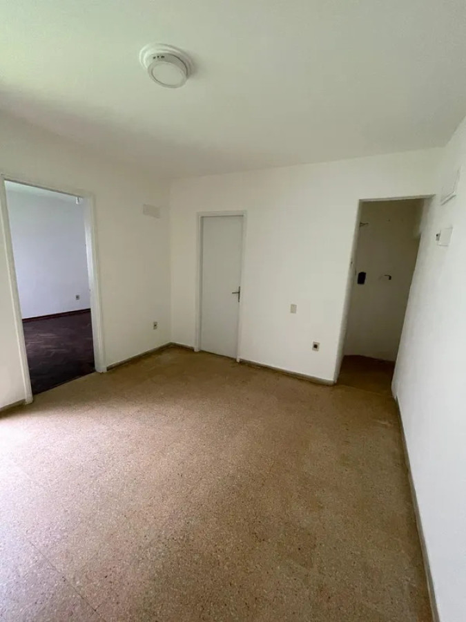 Alquiler Apartamento 1 Dormitorio Buceo con patio · Foto 4