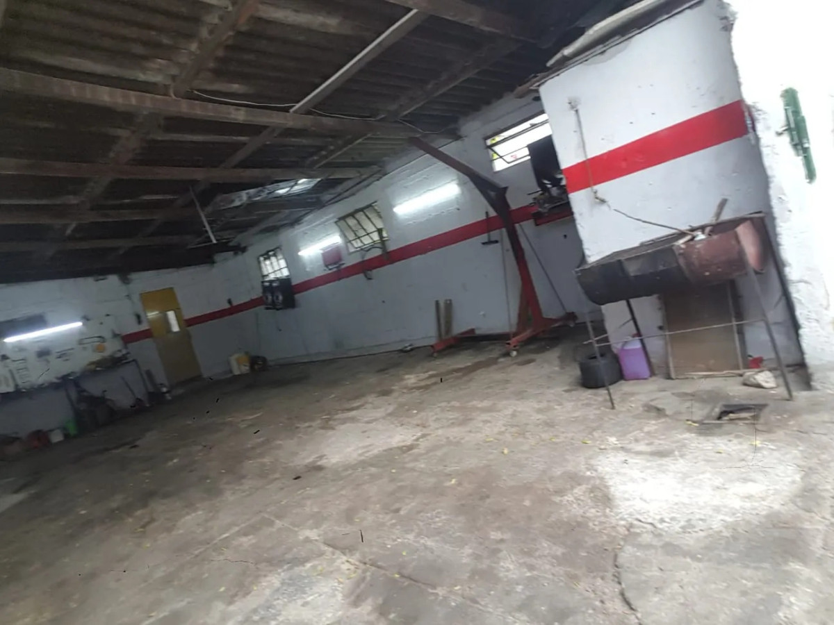 Alquiler Galpon con Apartamento 180m2 Cerrito · Foto 4