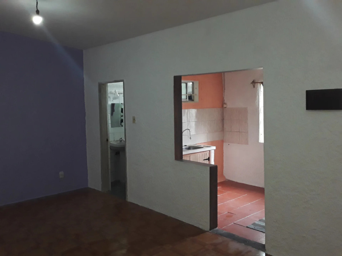 Alquiler Galpon con Apartamento 180m2 Cerrito · Foto 12