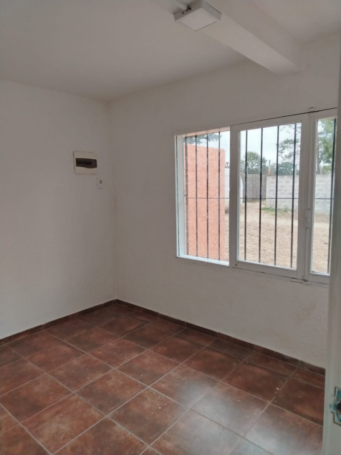 Alquiler Casa 2 Dormitorios El Pinar Norte Patio y Cochera · Foto 6