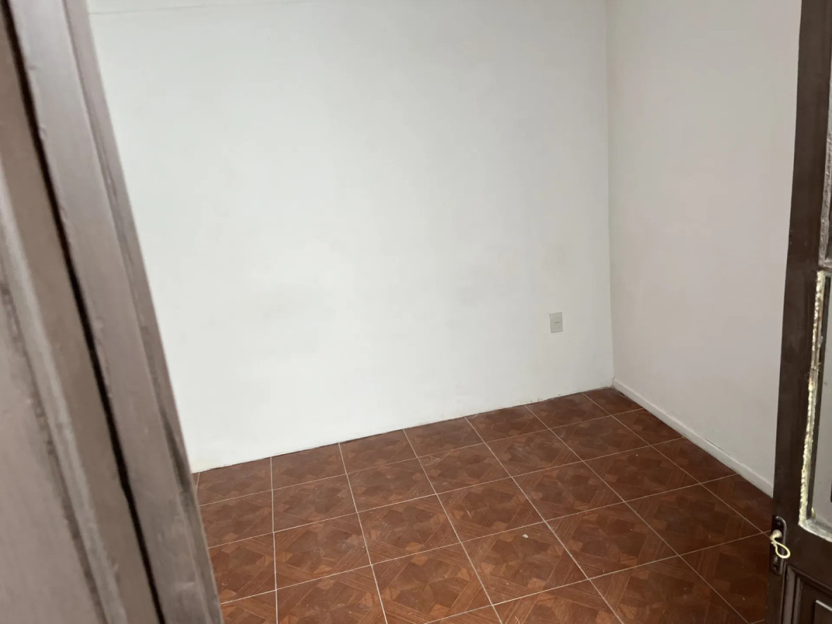 Alquiler Casa 4 Dormitorios Union con Patio y Parrillero · Foto 9