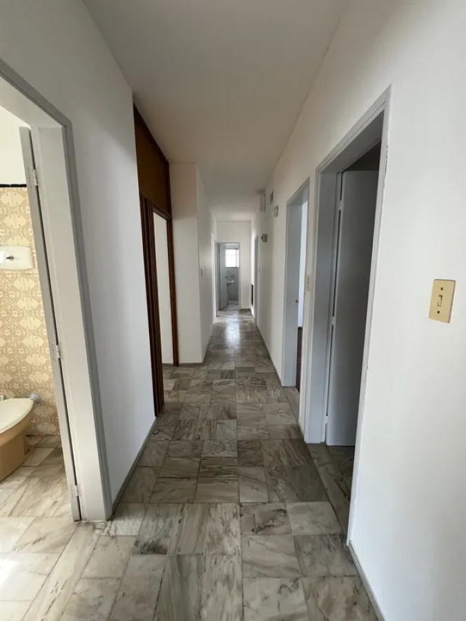 Alquiler Casa 4 Dormitorios Sayago con patio y garaje · Foto 11