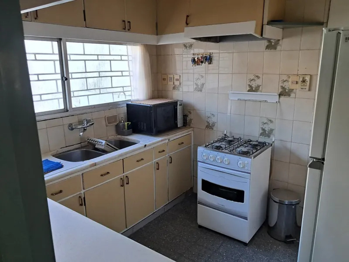 Alquiler Casa Amueblada 2 Dormitorios Punta Gorda cochera · Foto 12
