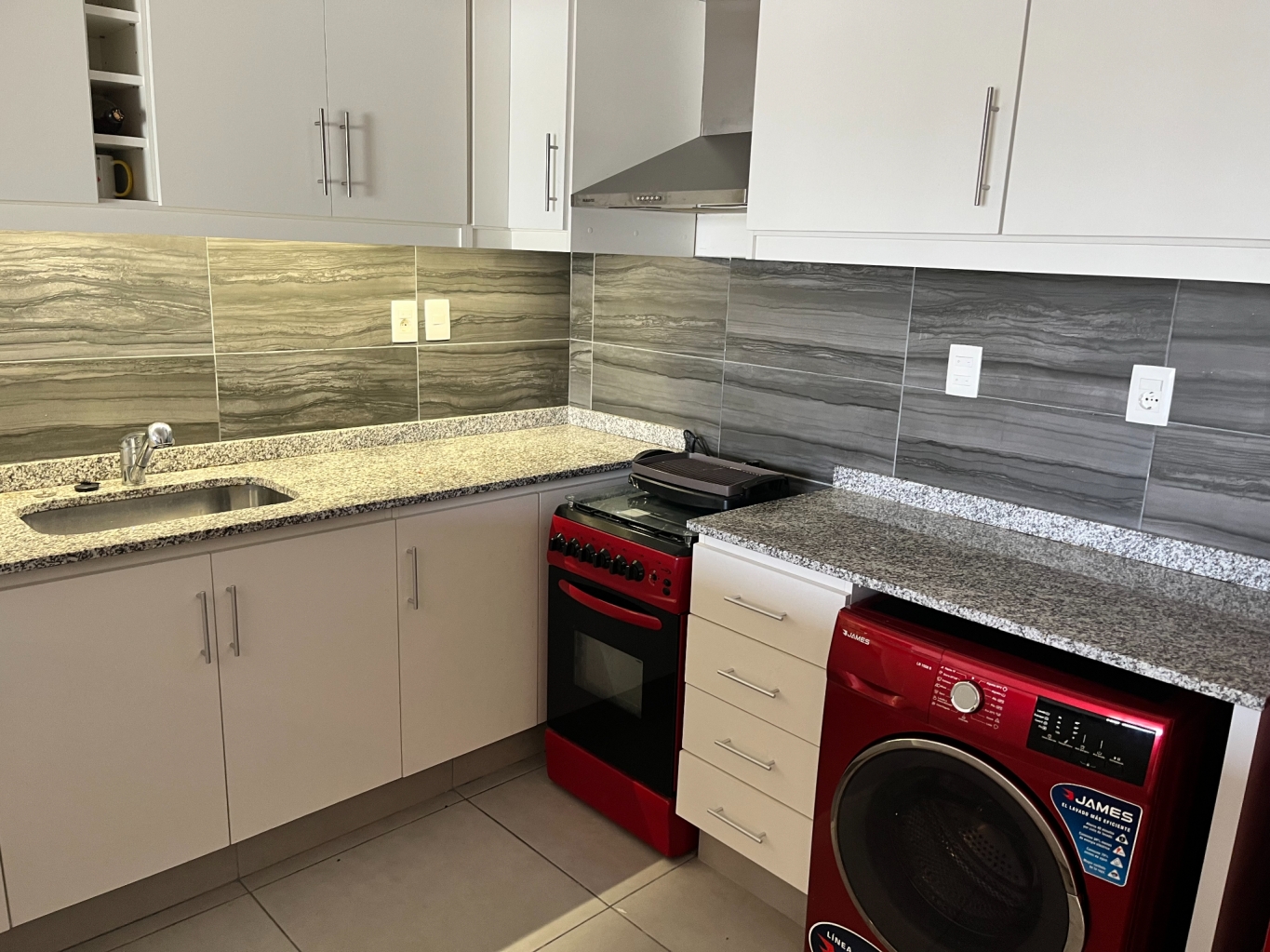Apartamento En Pando - 2 Dormitorios - Parrillero - Cochera · Foto 8