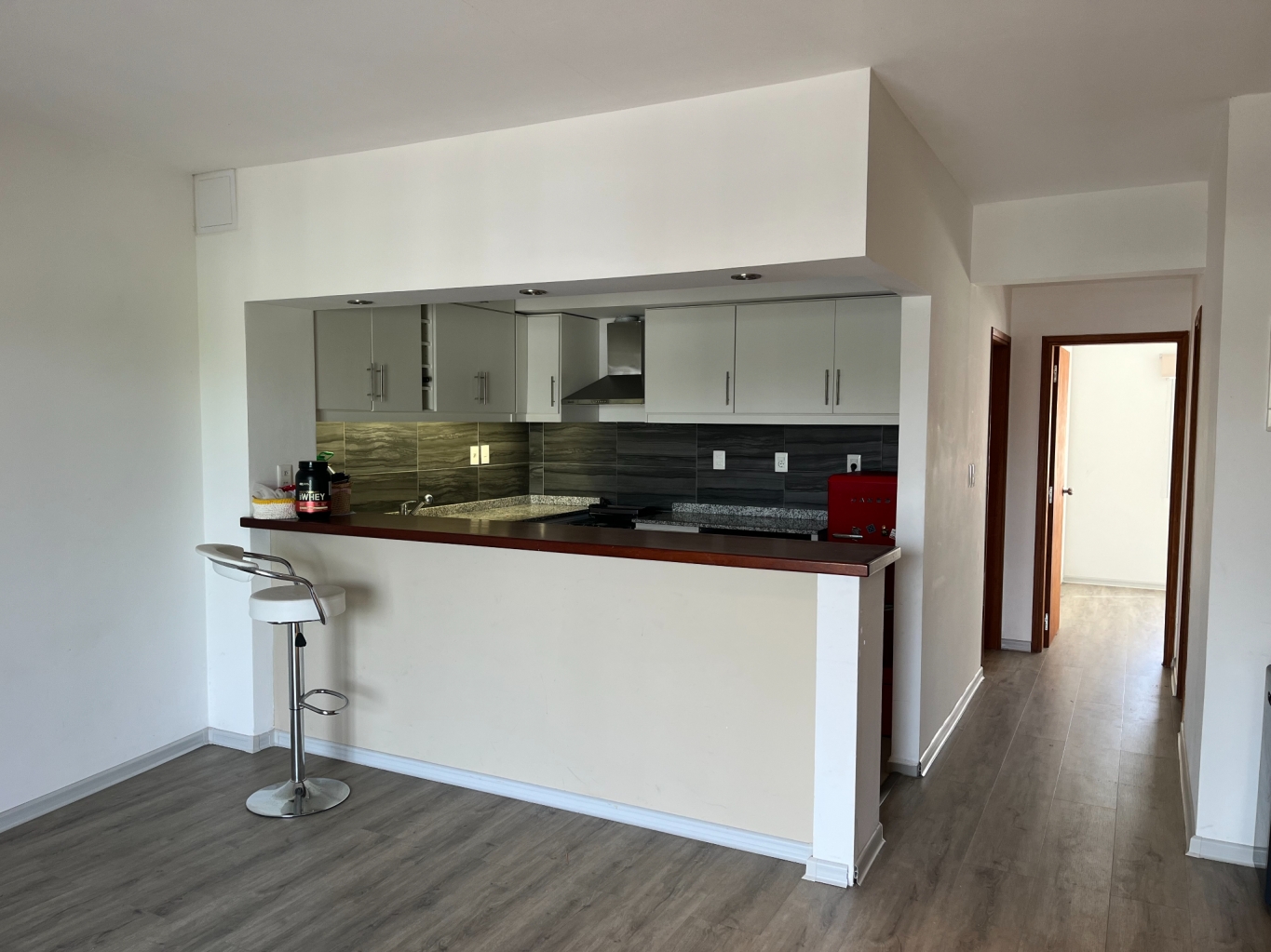 Apartamento En Pando - 2 Dormitorios - Parrillero - Cochera · Foto 1