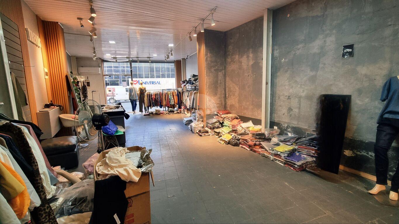 Alquiler Local Comercial sobre 18 de Julio. Cordón · Foto 6