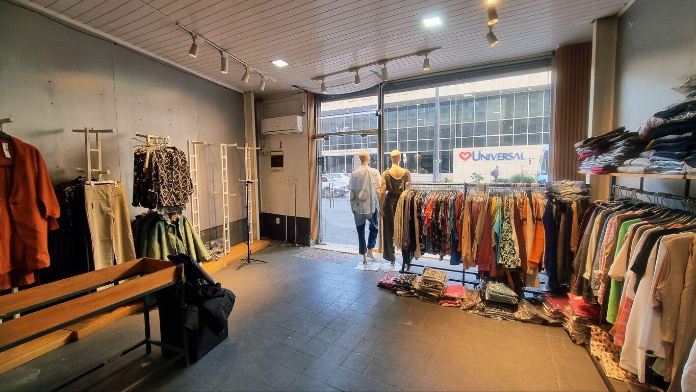 Alquiler Local Comercial sobre 18 de Julio. Cordón