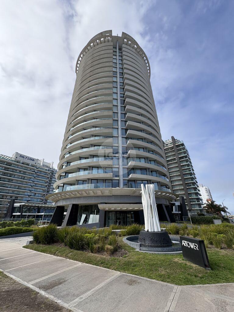 Venta de apartamento 2 dormitorios en Av. Chiverta, Punta del Este, 88 m²