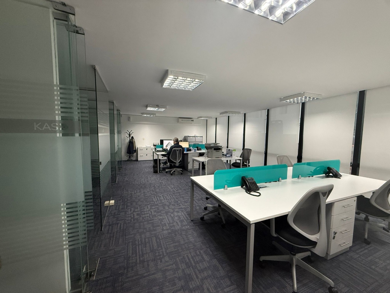 Alquiler Oficinas Punta carretas 270mts cubiertos 4 garages seguridad 24hs · Foto 5