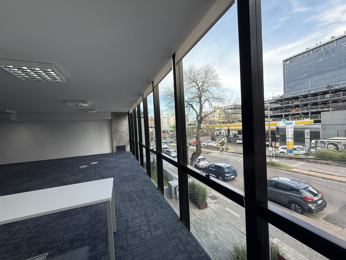 Alquiler Oficinas Punta carretas 270mts cubiertos 4 garages seguridad 24hs · Foto 3