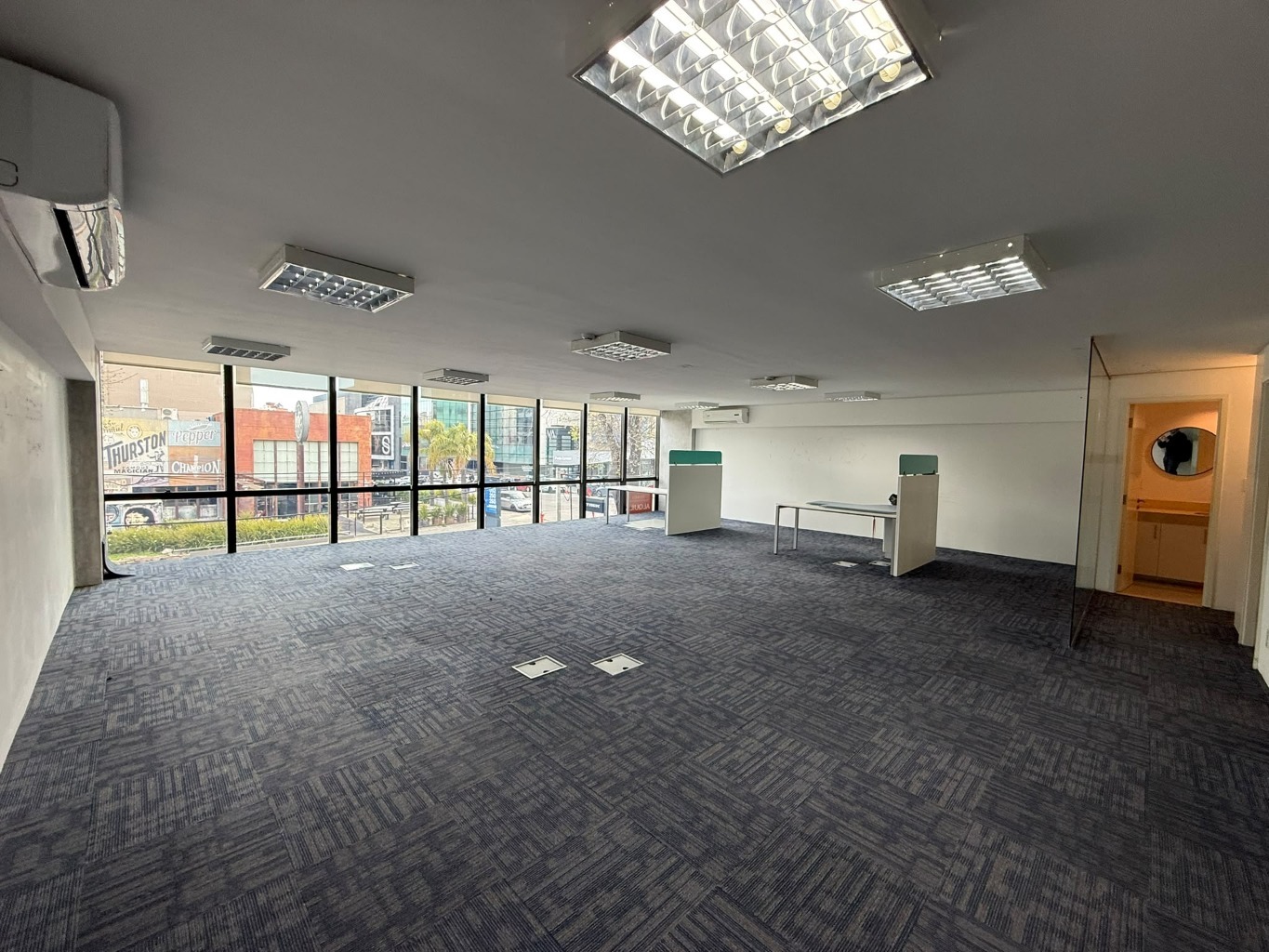 Alquiler Oficinas Punta carretas 270mts cubiertos 4 garages seguridad 24hs · Foto 4