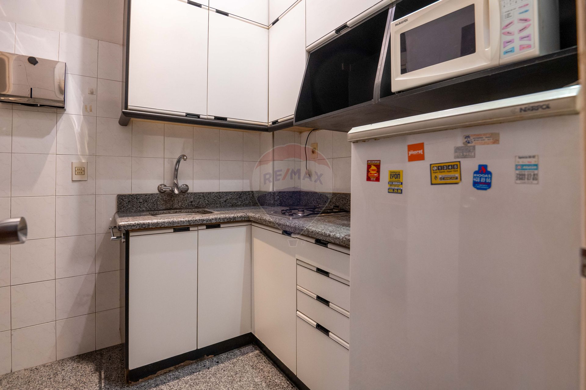 ALQUILER LOCAL COMERCIAL AVENIDA LIBERTADOR CENTRO