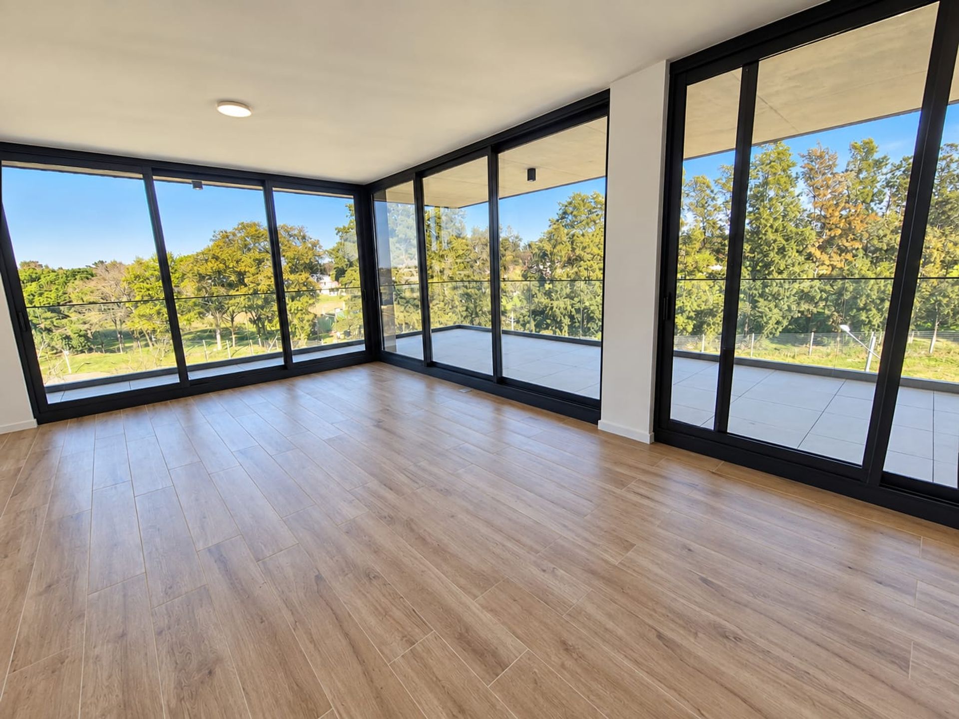 ALQUILER APARTAMENTO EN BARRIO PARQUES , CARRASCO · Foto 4