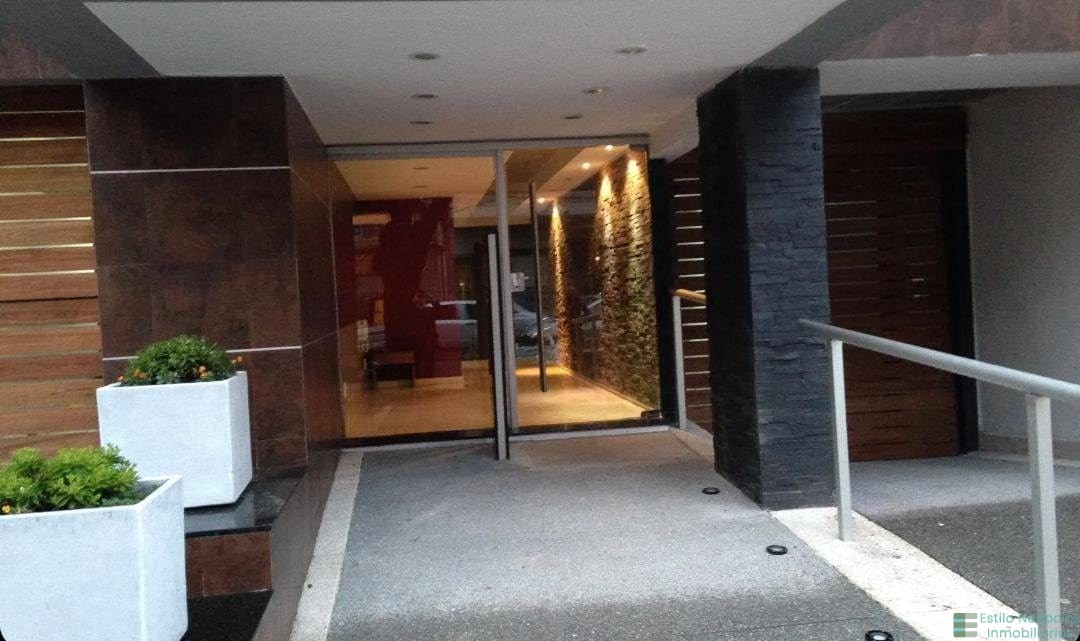 Apartamento en alquiler c/ cochera en Pocitos