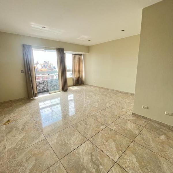Departamento en venta en Surquillo