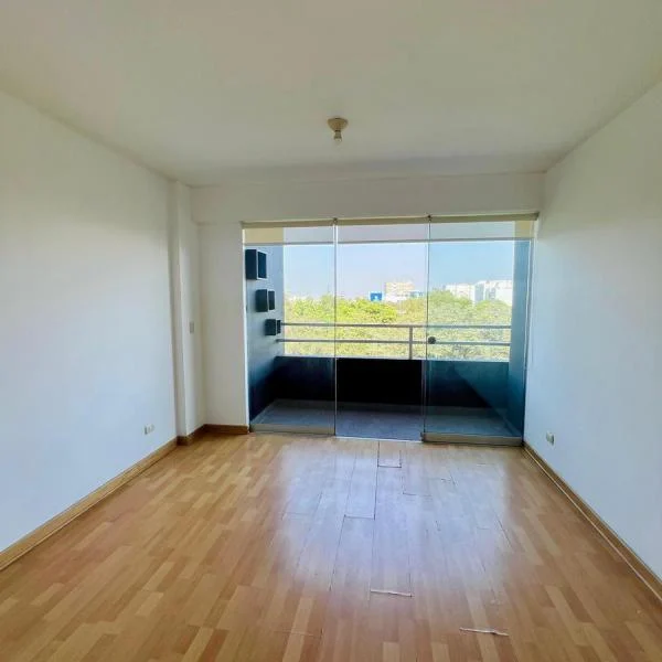 Departamento en alquiler en Surquillo
