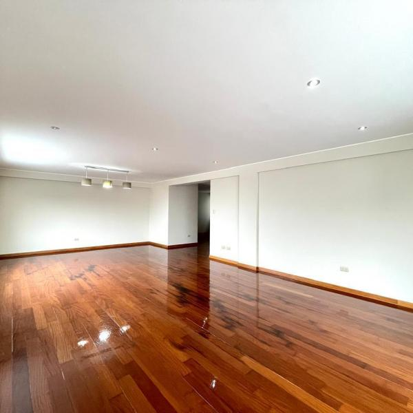 Departamento en venta en Santiago de Surco