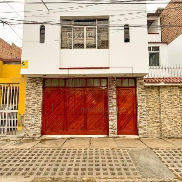 Casa en alquiler en Comas