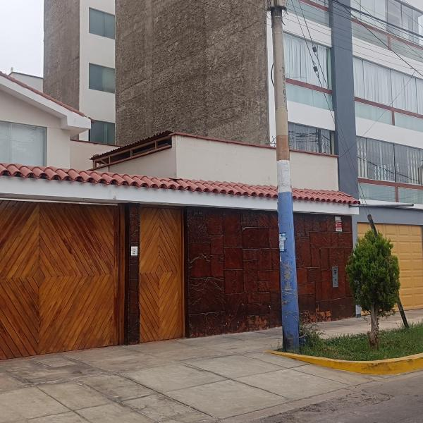 Casa en venta en Chorrillos