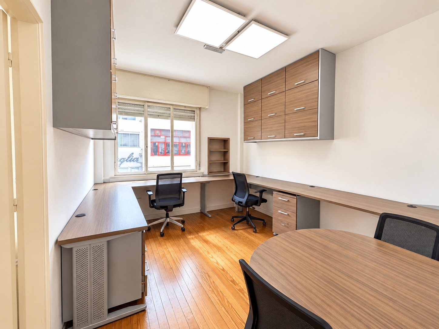 Local comercial en alquiler en Centro – amplio salón, oficinas y depósitos · Foto 10