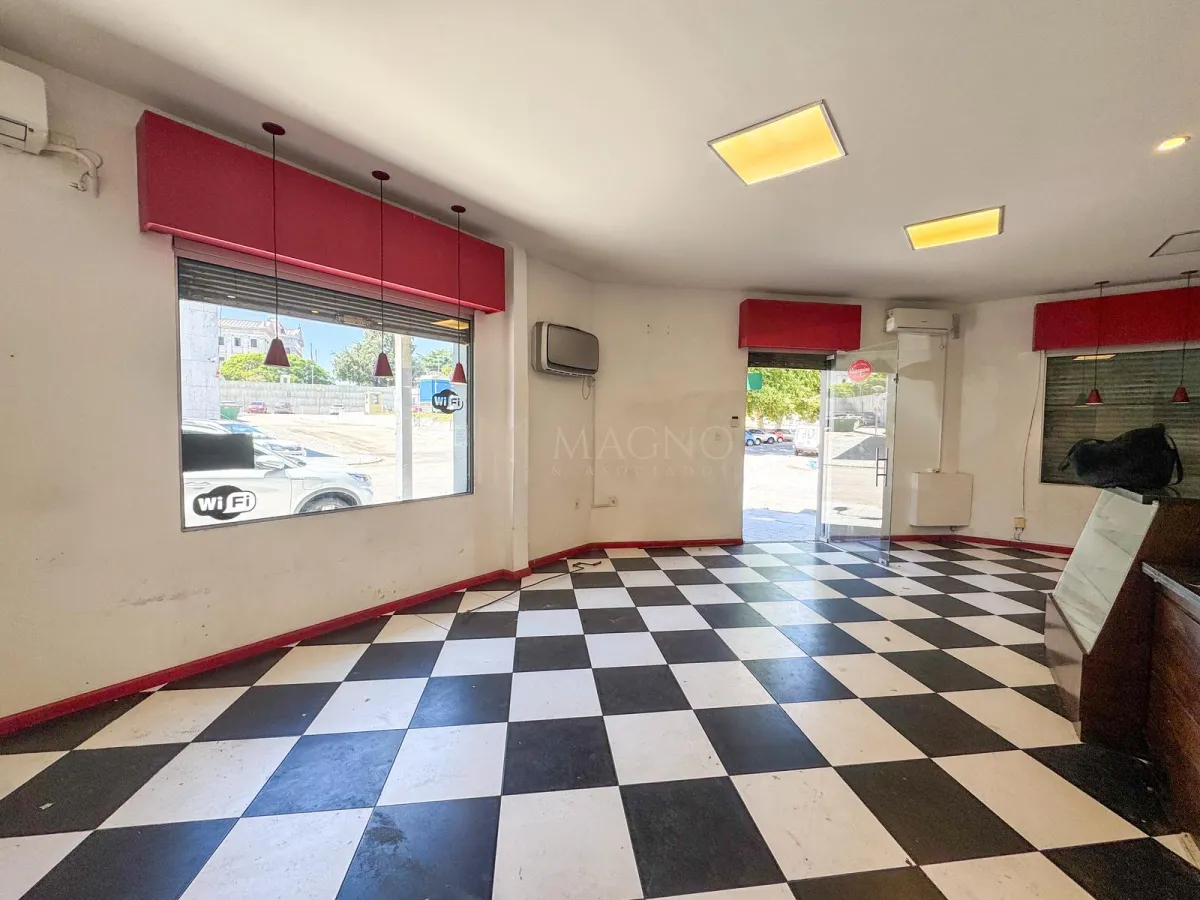 Alquiler Local Comercial En Aguada · Foto 4