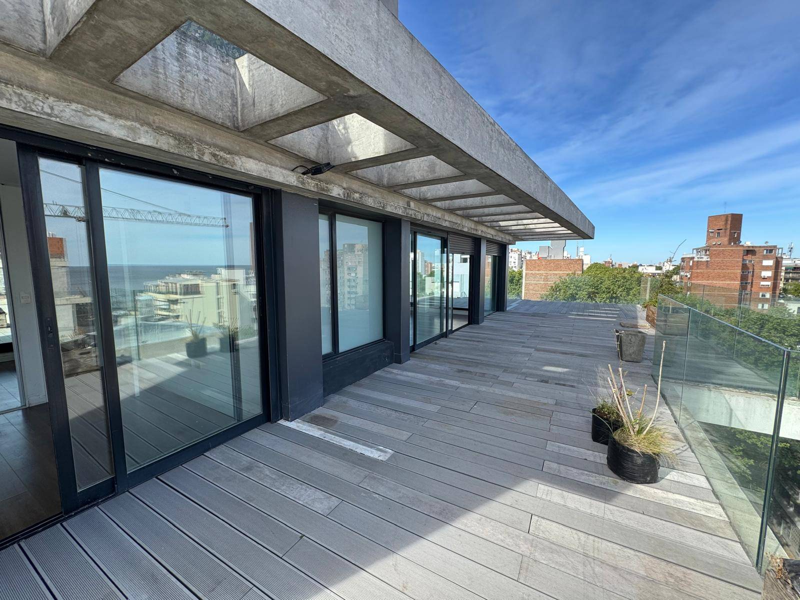 ALQUILER APARTAMENTO 2 DORMITORIOS, AMPLIA TERRAZA · Foto 3