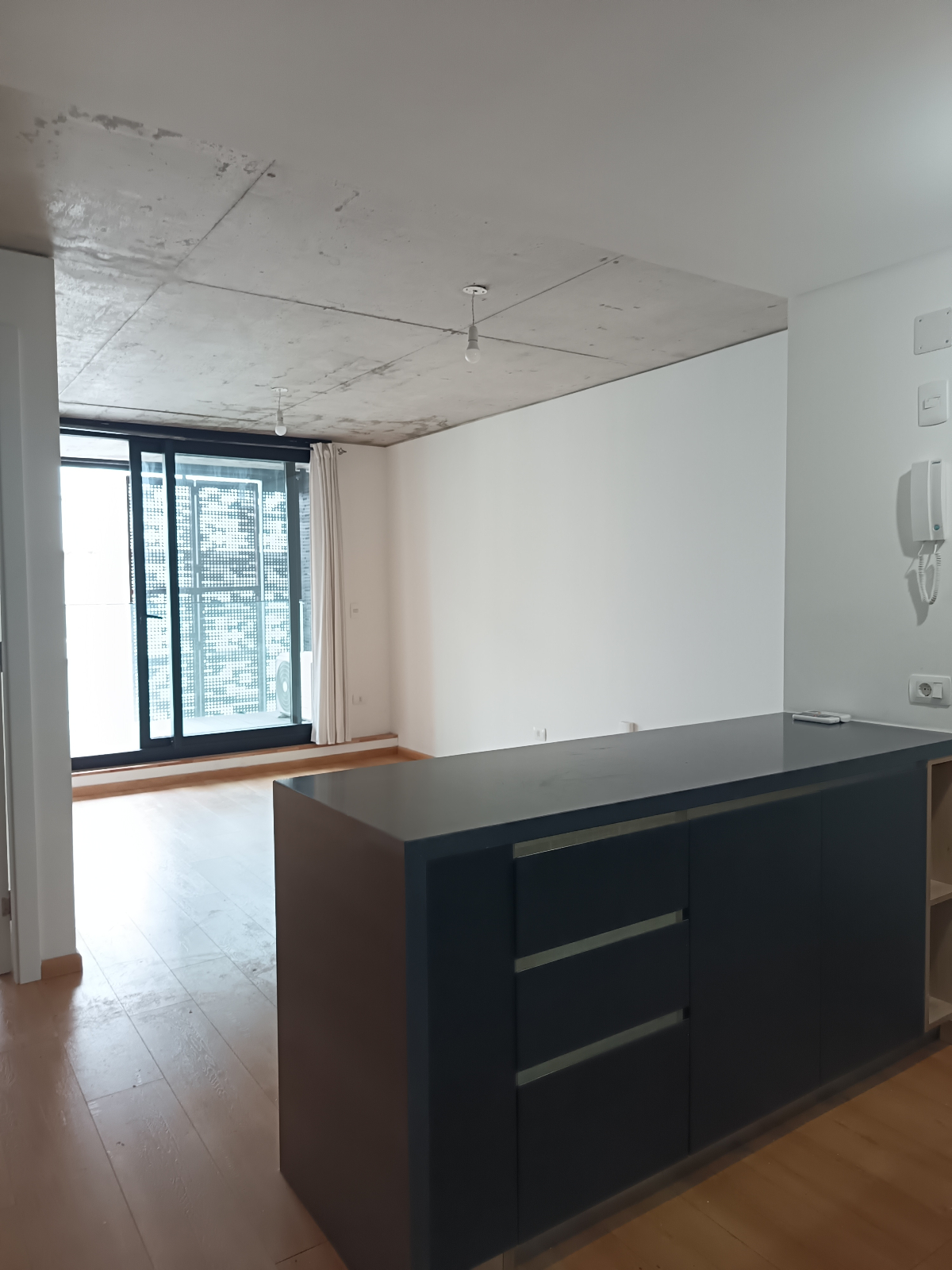 ALQUILER APARTAMENTO UN DORMITORIO, BALCÓN CENTRO · Foto 1