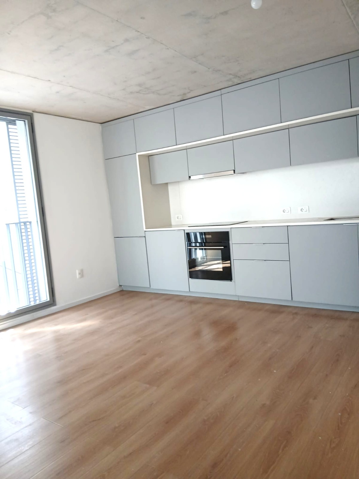 ALQUILER APARTAMENTO UN DORMITORIO, BALCÓN, PISCINA CENTRO · Foto 10