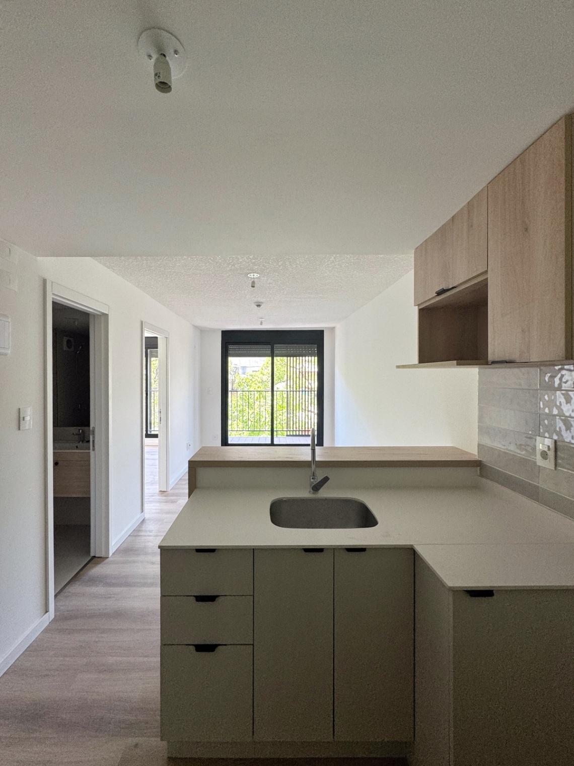 ALQUILER APARTAMENTO UN DORMITORIO, GARAJE, A ESTRENAR EN LA BLANQUEADA · Foto 1