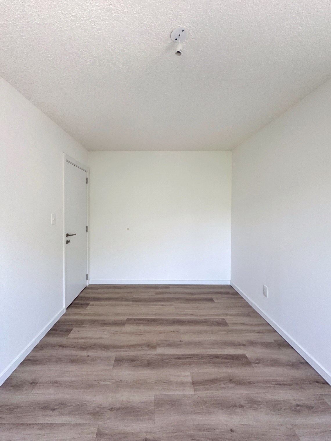 ALQUILER APARTAMENTO UN DORMITORIO, GARAJE, A ESTRENAR EN LA BLANQUEADA · Foto 3