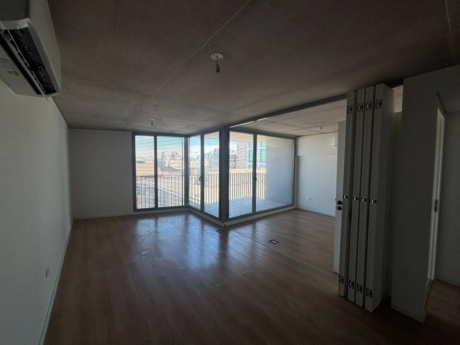 ALQUILER APARTAMENTO UN DORMITORIO, BALCÓN, PISCINA