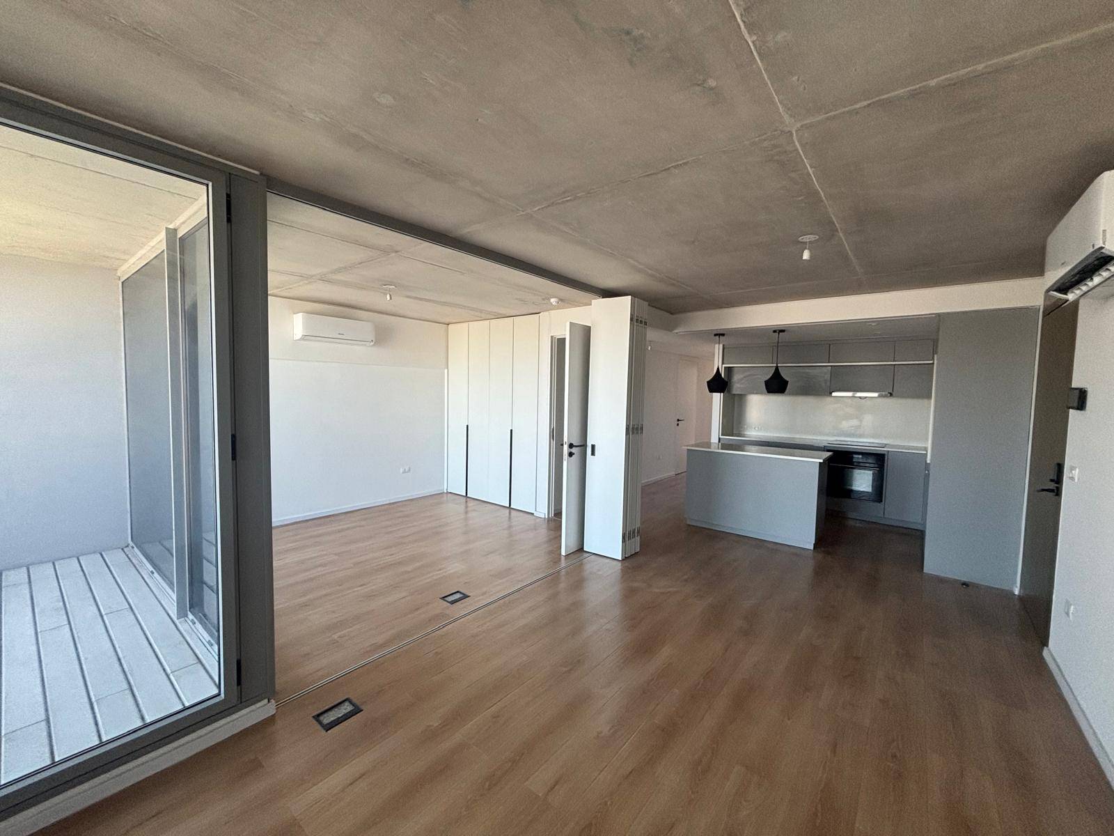 ALQUILER APARTAMENTO UN DORMITORIO, BALCÓN, PISCINA