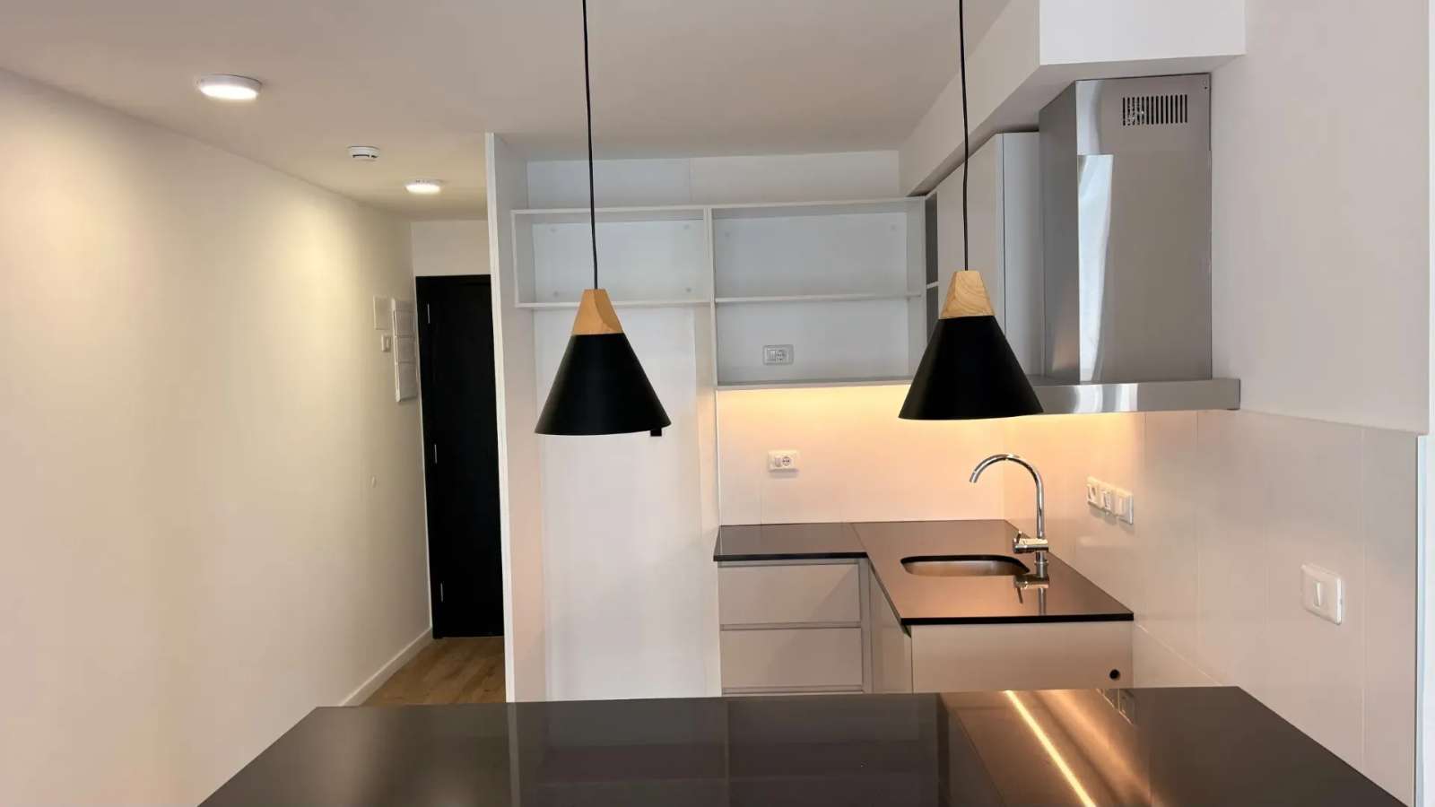 ALQUILER APARTAMENTO DOS DORMITORIOS, GARAJE EN EL CENTRO · Foto 4